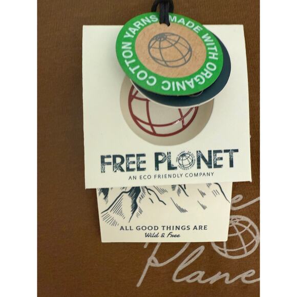 Free Planet XL Graphic “Every Day Is a New Adventure” Organic Cotton T-Shirt - Picture 4 of 5